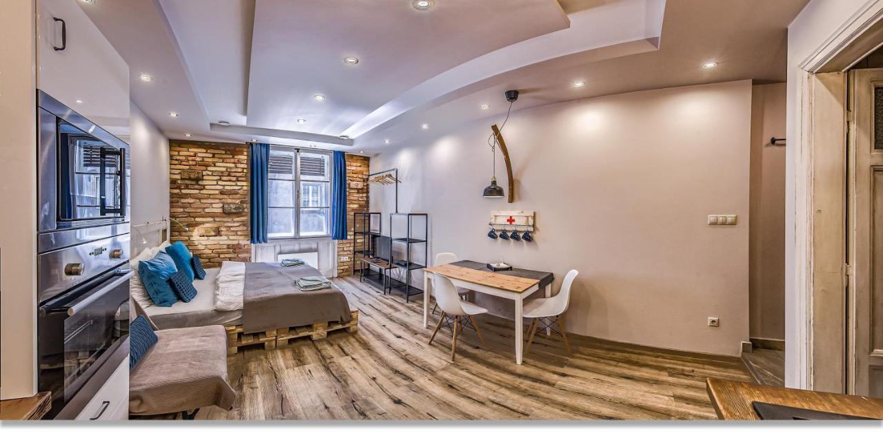 Downtown Boutique Suite Boedapest Buitenkant foto